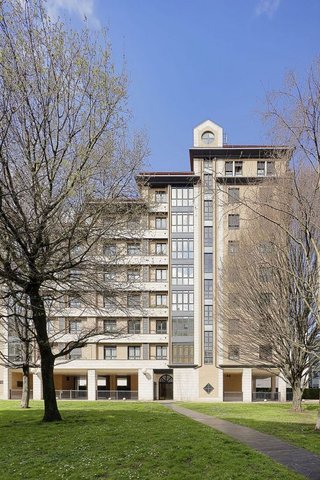 Piso en venta en El Polígono en Gijón