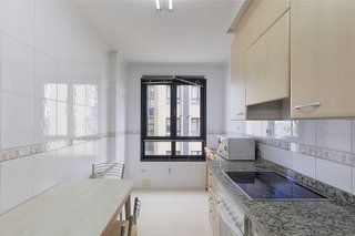 Piso en venta en El Polígono en Gijón