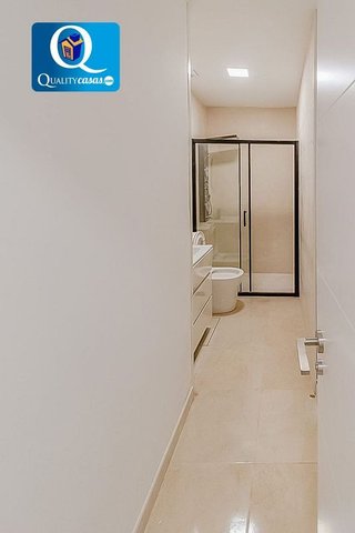 Local comercial en venta en Carolinas Bajas en Alicante