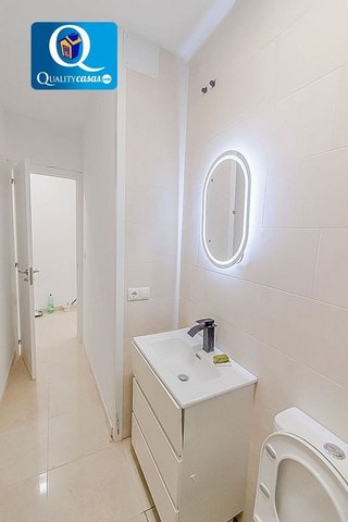 Local comercial en venta en Carolinas Bajas en Alicante