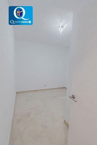 Local comercial en venta en Carolinas Bajas en Alicante