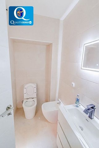 Local comercial en venta en Carolinas Bajas en Alicante
