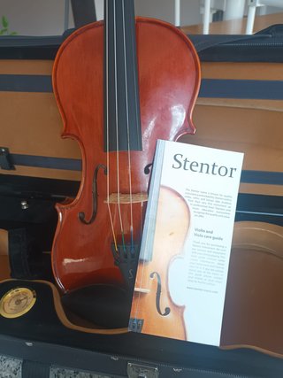 Violín Stentor 4/4 con funda - poco uso