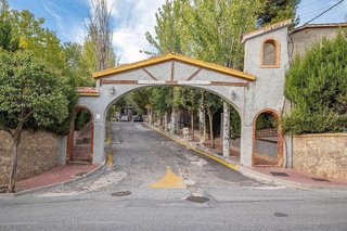 Local comercial en venta en Alfacar