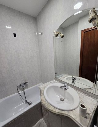 Piso en venta en Reyes en Parla