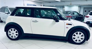 MINI Cooper 2004