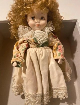 Bambola porcellana vintage