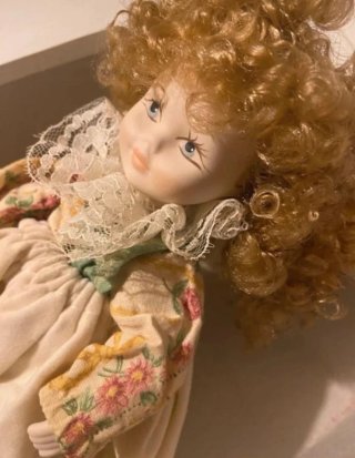 Bambola porcellana vintage
