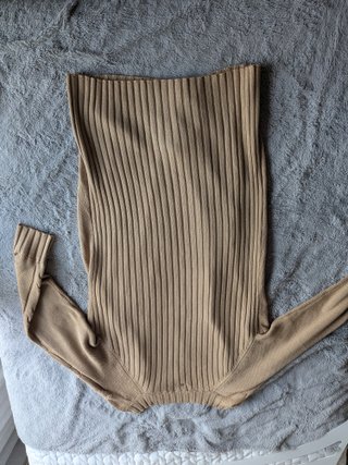 Chaqueta larga de punto beige