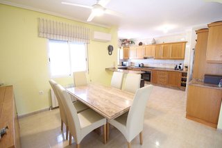 Chalet en venta en Catral