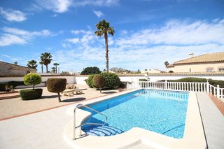 Chalet en venta en Catral