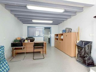 Local comercial en venta en Instituts - Universitat en Lleida