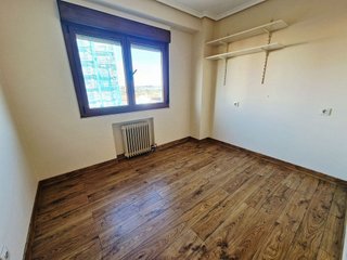 Piso en venta en Villalegre - La Luz en Avilés