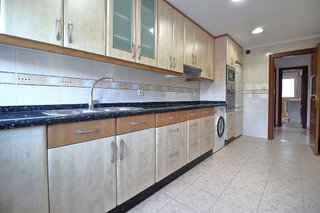 Piso en venta en Natahoyo en Gijón