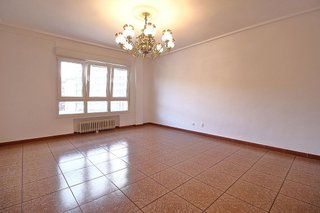 Piso en venta en Natahoyo en Gijón