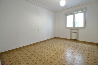 Piso en venta en Natahoyo en Gijón