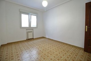 Piso en venta en Natahoyo en Gijón