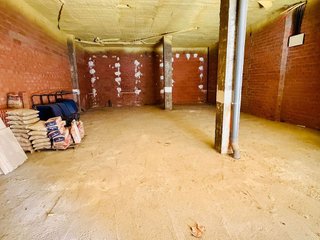Local comercial en venta en Girón - Villa del Prado en Valladolid
