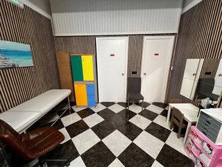 Local comercial en venta en Gamarra - La Trinidad en Málaga
