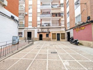 Local comercial en venta en Centro Ciudad en Linares