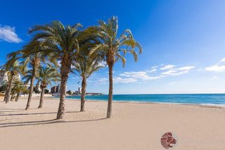 Piso en venta en Albufereta en Alicante
