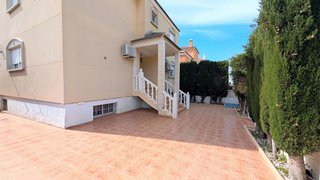 Chalet en venta en Jubalcoi en Elche