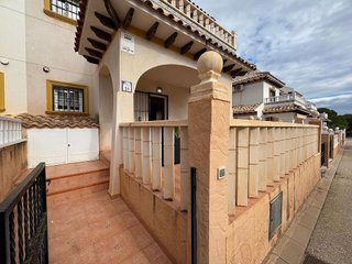 Casa pareada en venta en Campos de Golf - Villa Martin - Los Dolses en Orihuela