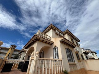 Casa pareada en venta en Campos de Golf - Villa Martin - Los Dolses en Orihuela