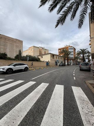 Nave industrial en venta en Las Bayas en Elche