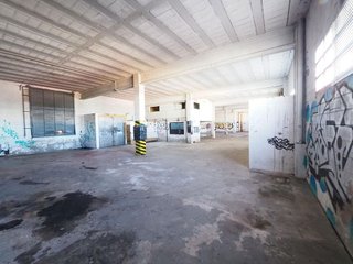 Nave industrial en venta en Can Parellada en Terrassa