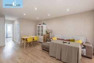 Piso en venta en Centro - Sagrario en Granada
