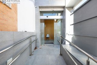 Local comercial en venta en Barrio de Zaidín en Granada
