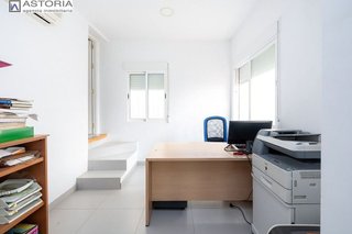 Local comercial en venta en Barrio de Zaidín en Granada