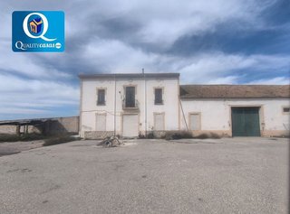 Terreno en venta en Cabanes y Las Fuentes en Villena