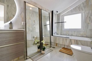 Piso en venta en Alto de los Monteros en Marbella