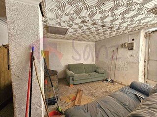 Edificio en venta en Lardero