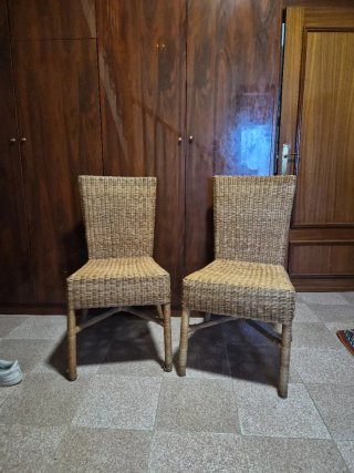 2 Sillas de Mimbre Beige