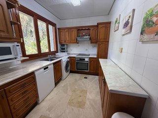 Piso en venta en Los Naranjos en Marbella