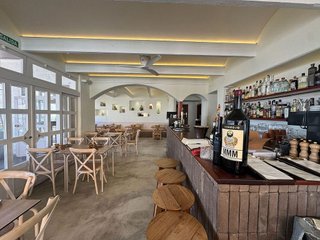 Local comercial en venta en El Bajondillo en Torremolinos