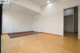 Local comercial en venta en Segle XX en Terrassa