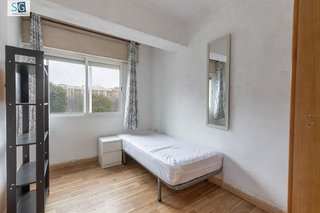 Piso en venta en Camino de Ronda - Rosaleda en Granada