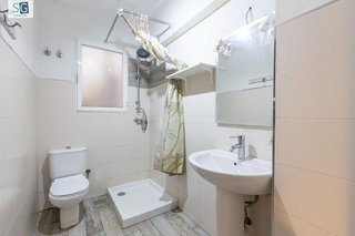 Piso en venta en Camino de Ronda - Rosaleda en Granada