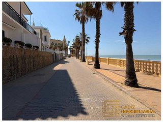 Chalet en venta en Centro - Zona Playas en Chipiona