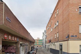 Piso en venta en Numancia en Madrid