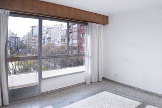 Piso en venta en Ensanche - Diputación en Alicante