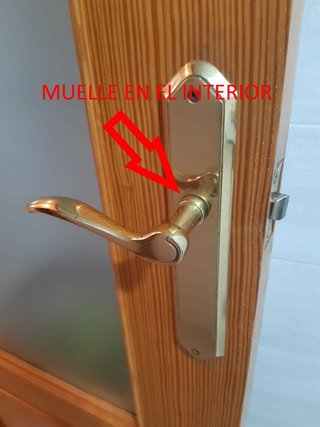 OFERTA. Muelles (4) con gancho Manilla puerta casa
