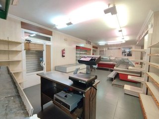 Local comercial en venta en Tomelloso
