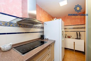 Casa adosada en venta en Crta. De la Sierra en Granada