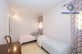 Casa adosada en venta en Crta. De la Sierra en Granada
