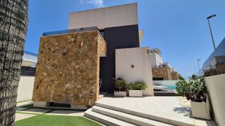 Chalet en venta en Playa de los Locos en Torrevieja